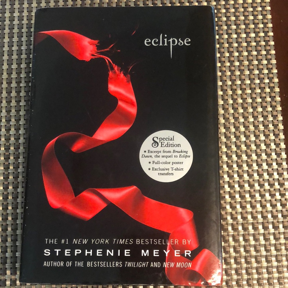 Eclipse by Stephanie Meyer